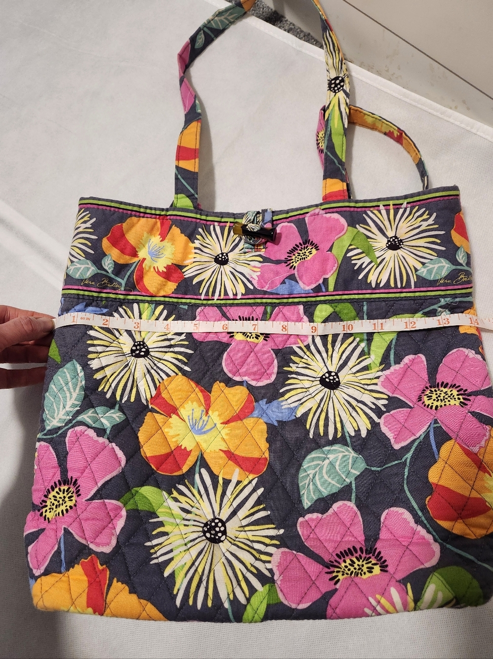 Vera BRADLEY Floral Quilted Tote Bag in Multi-Color